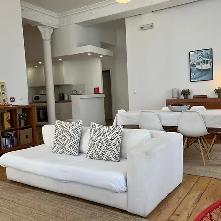 Апартаменти Tejo Location With River View