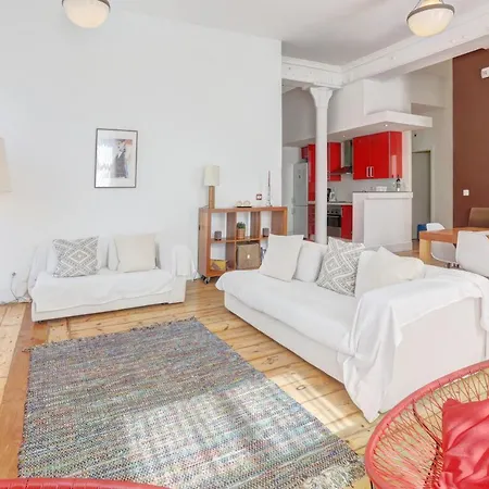 Daire Tejo Location With River View